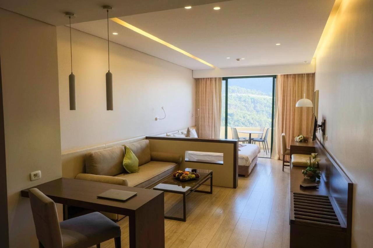 Country Lodge Hotel & Resort Βηρυτός Εξωτερικό φωτογραφία