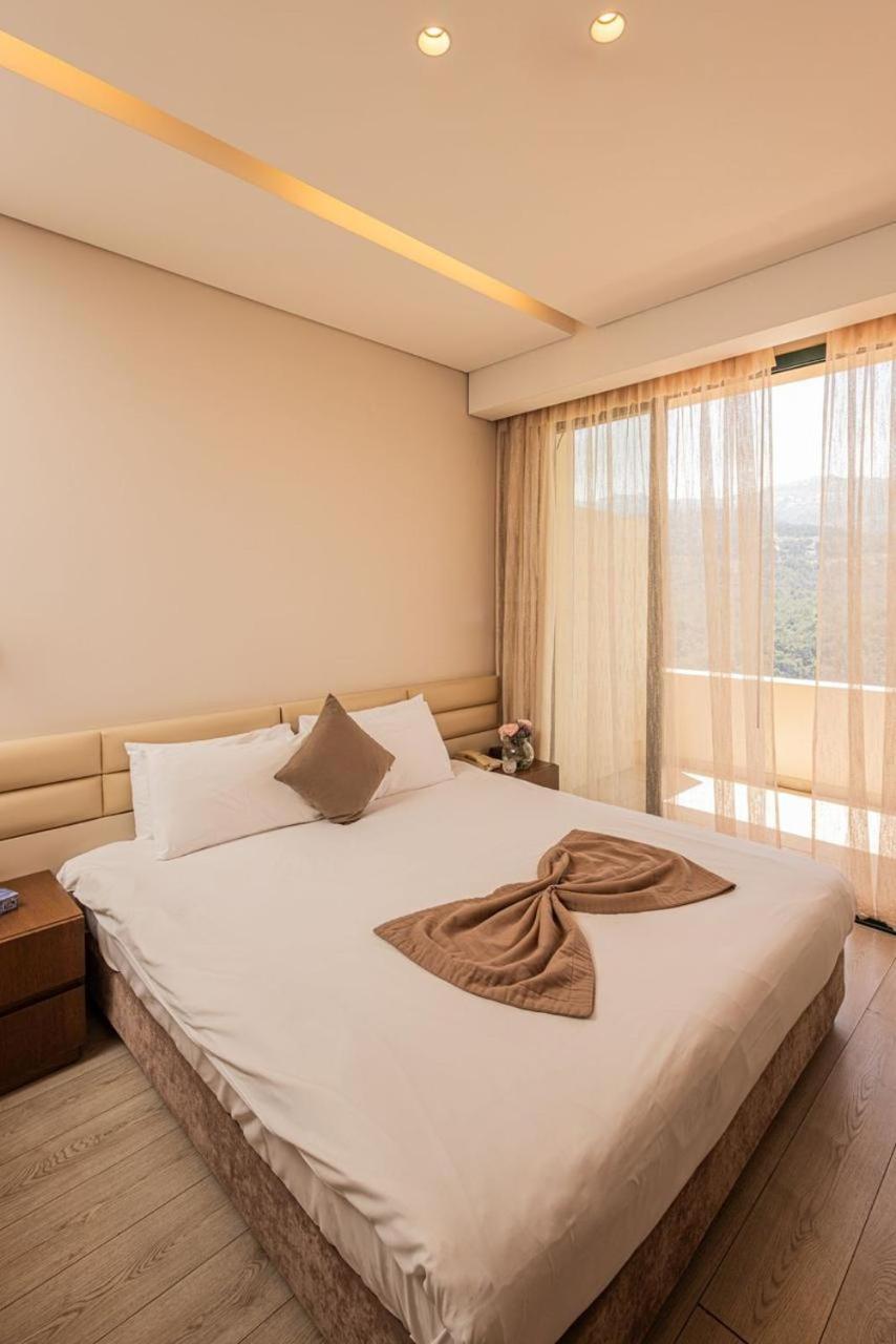 Country Lodge Hotel & Resort Βηρυτός Εξωτερικό φωτογραφία