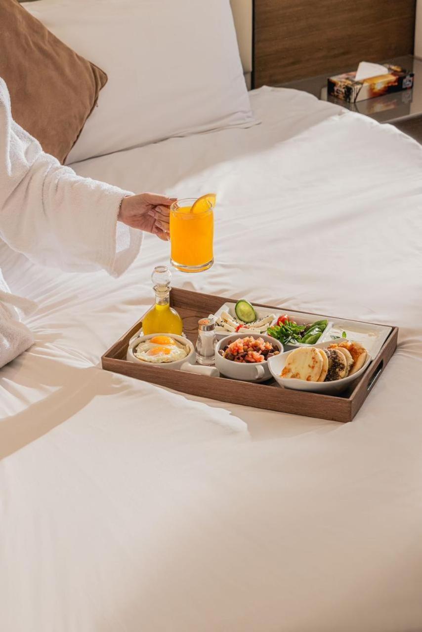 Country Lodge Hotel & Resort Βηρυτός Εξωτερικό φωτογραφία