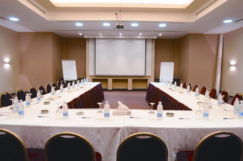 Country Lodge Hotel & Resort Βηρυτός Εξωτερικό φωτογραφία