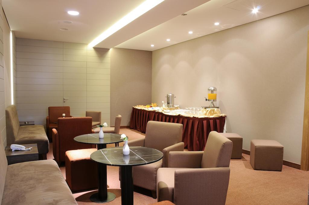 Country Lodge Hotel & Resort Βηρυτός Εξωτερικό φωτογραφία
